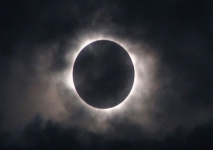 Місячне затемнення з Супермісяцем відбудеться в ніч з 16 на 17 червня | РБК  Украина